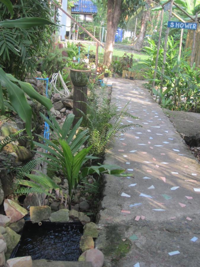 Happy Days Guest House Ko Kut Экстерьер фото